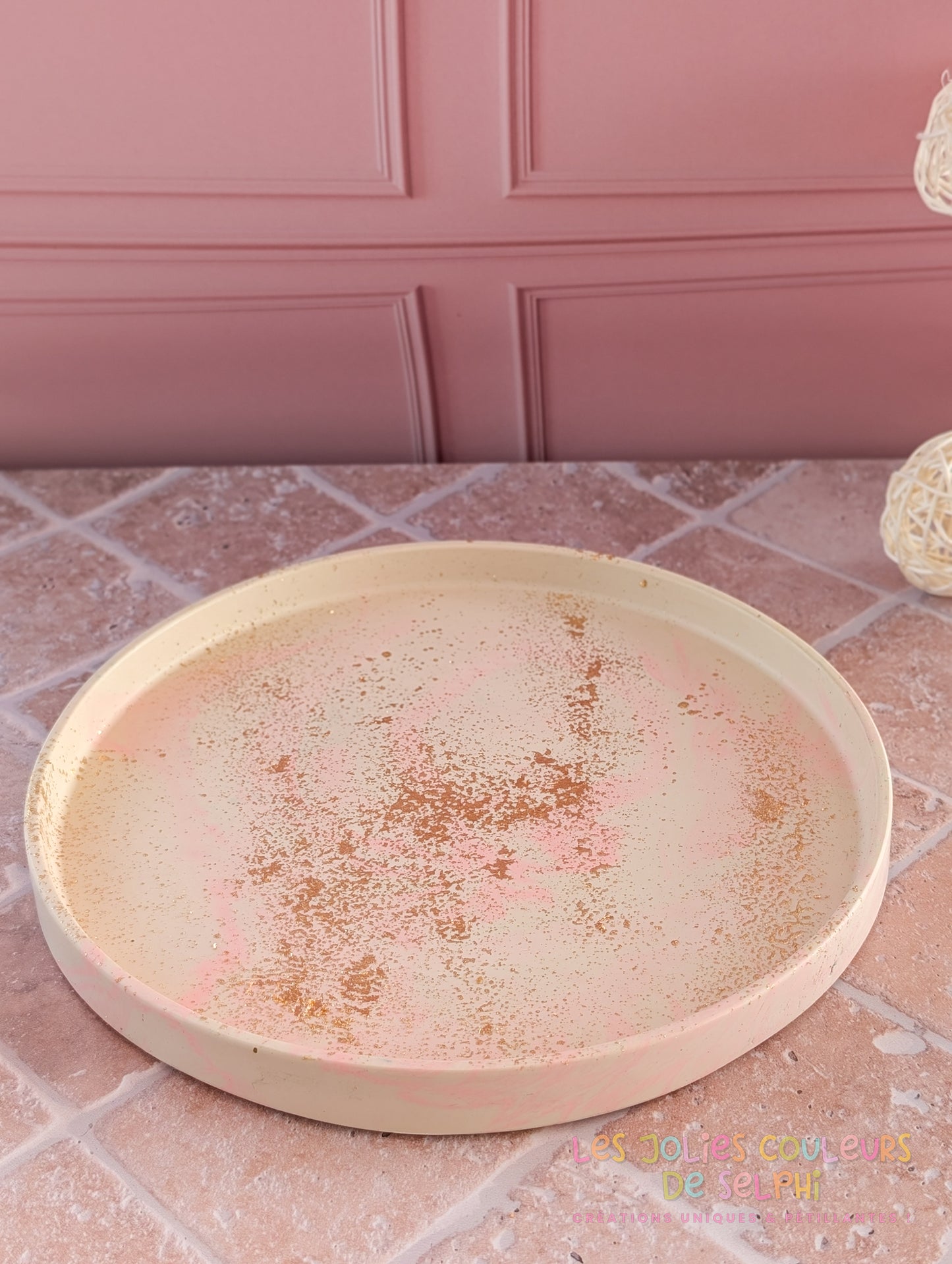 Grand plateau vide-poches en Jesmonite - beige/rosé et doré