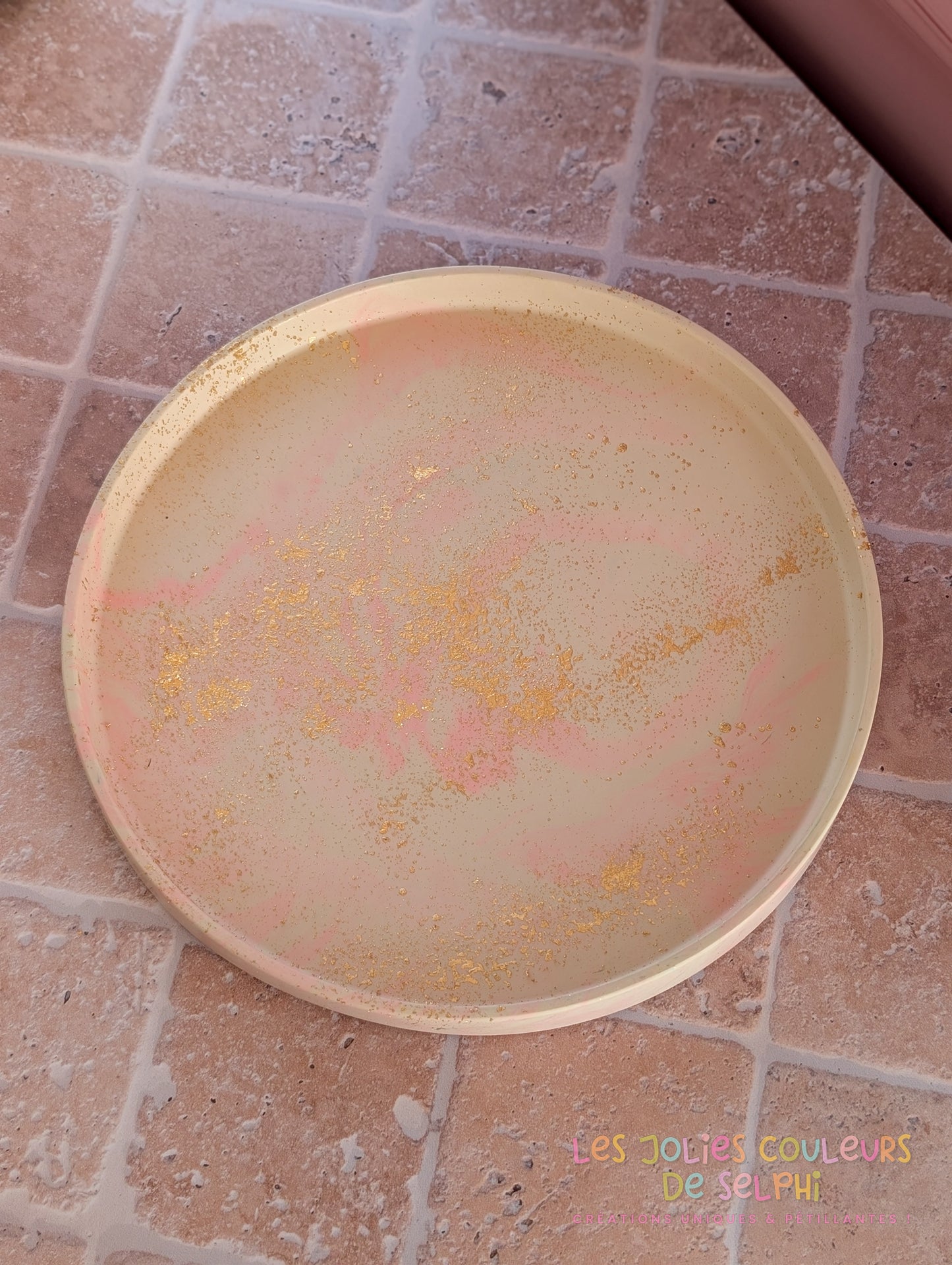 Grand plateau vide-poches en Jesmonite - beige/rosé et doré