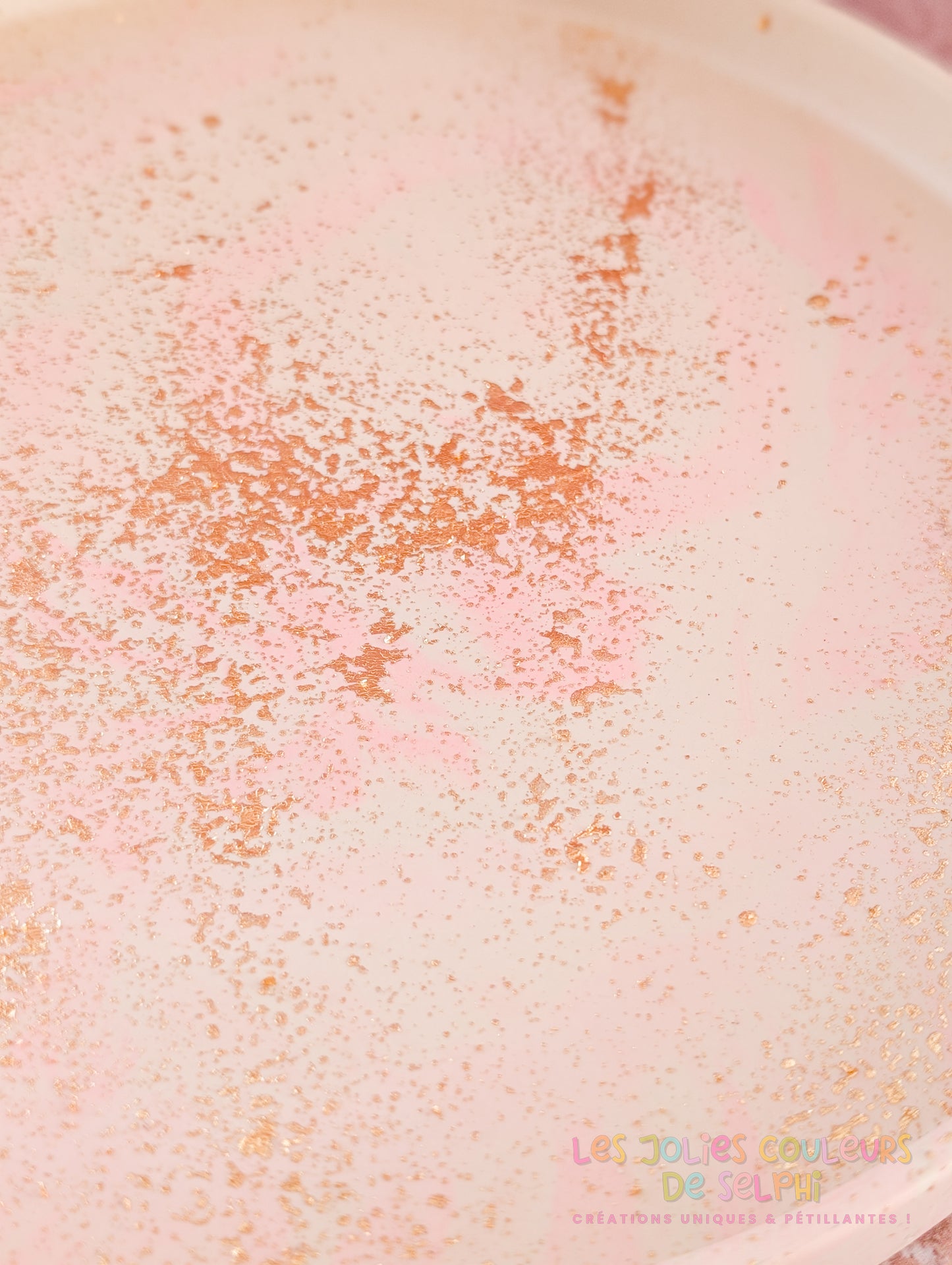 Grand plateau vide-poches en Jesmonite - beige/rosé et doré