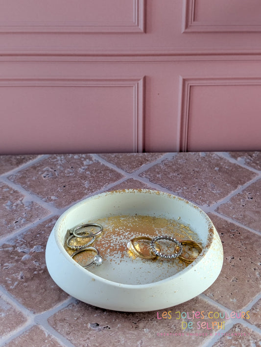 Coupelle vide-poches en Jesmonite – blanc cassé / beige et doré