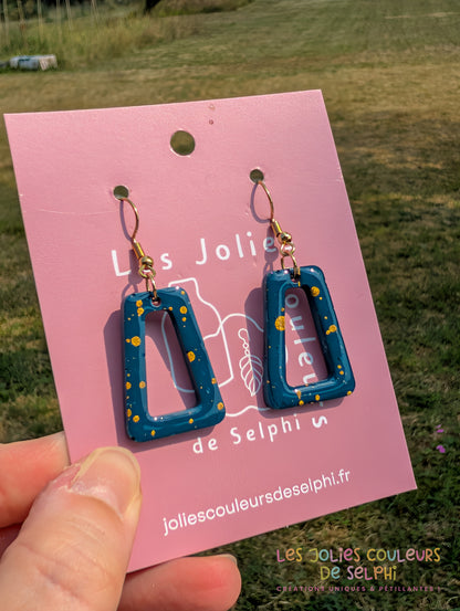 [Multi-Forme dispo] Boucles d’oreilles en Jesmonite et résine – Bleu galaxie et doré