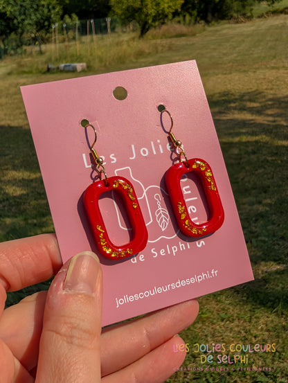 [Multi-Forme dispo] Boucles d’oreilles en Jesmonite et résine – rouge et doré
